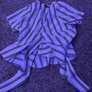 Women’s wrap- around top, so cute!